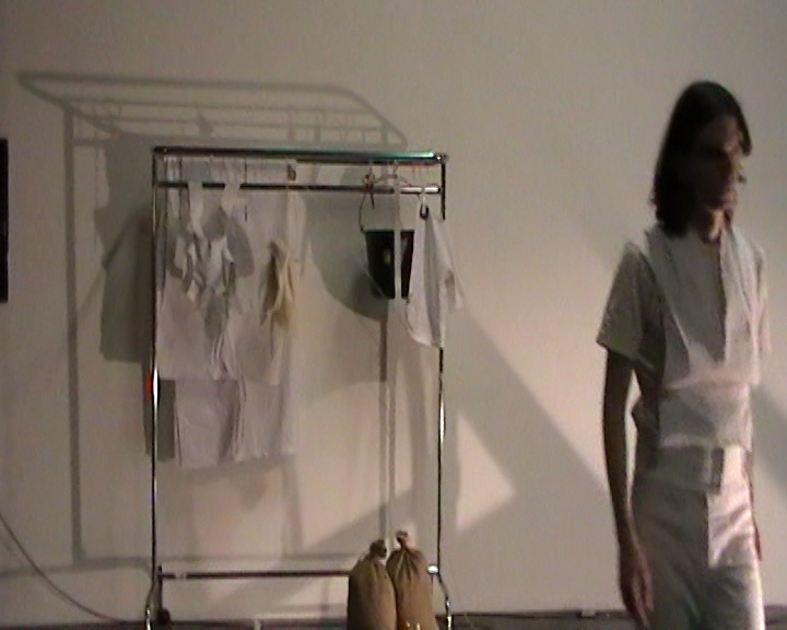 MOV013.MOD.00_00_03_06.Still001